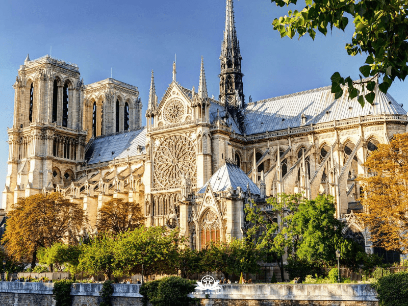 Pháp nổi tiếng với phong cảnh và những kiến trúc đẹp