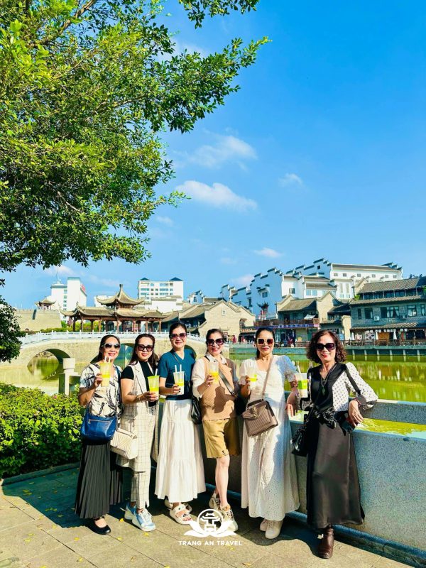 CÔNG TY TNHH DU LỊCH QUỐC TẾ TRÀNG AN 024.66.700.700