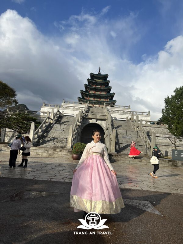 CÔNG TY TNHH DU LỊCH QUỐC TẾ TRÀNG AN 024.66.700.700