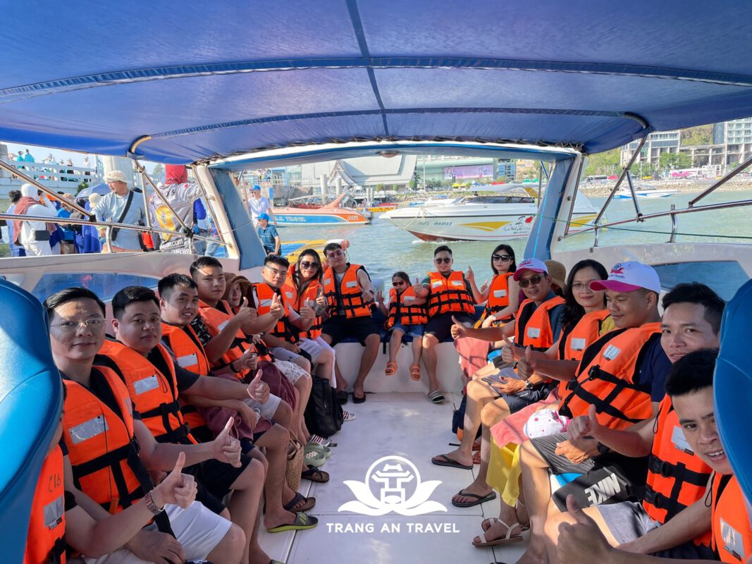 CÔNG TY TNHH DU LỊCH QUỐC TẾ TRÀNG AN 024.66.700.700