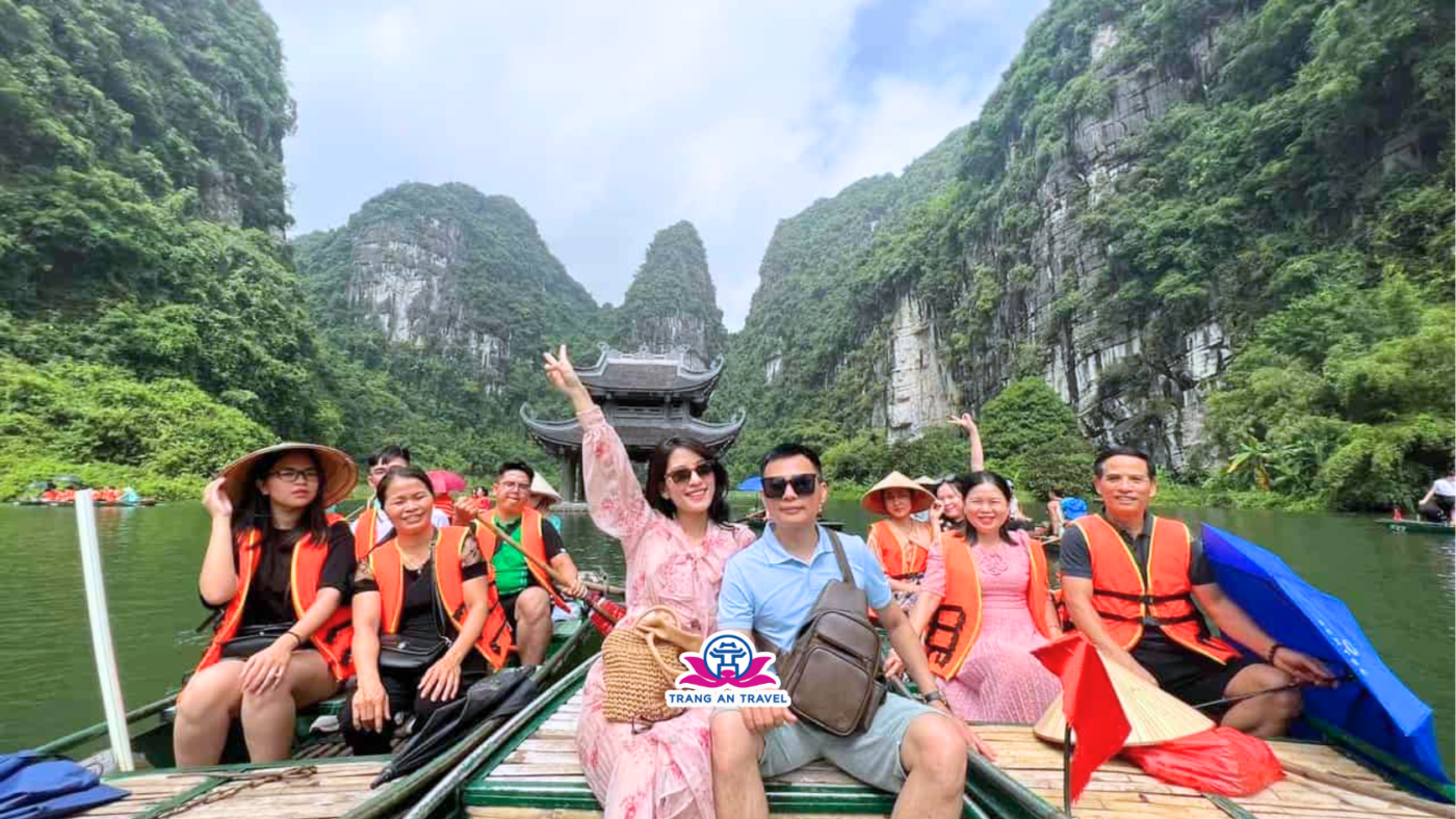 CÔNG TY TNHH DU LỊCH QUỐC TẾ TRÀNG AN 024.66.700.700